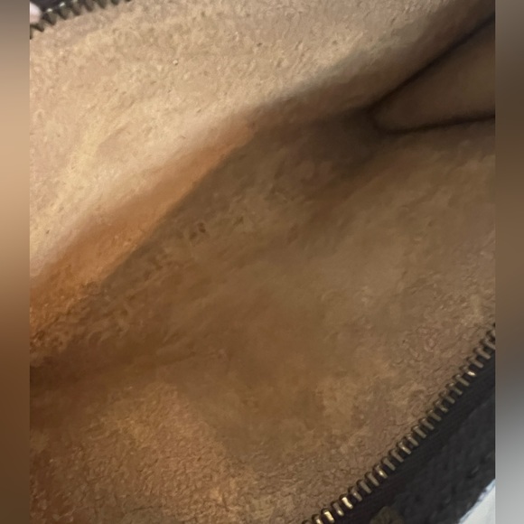 🤎 LV Accessory POUCH (from Monogram Bucket PM) - Picture 11 of 14